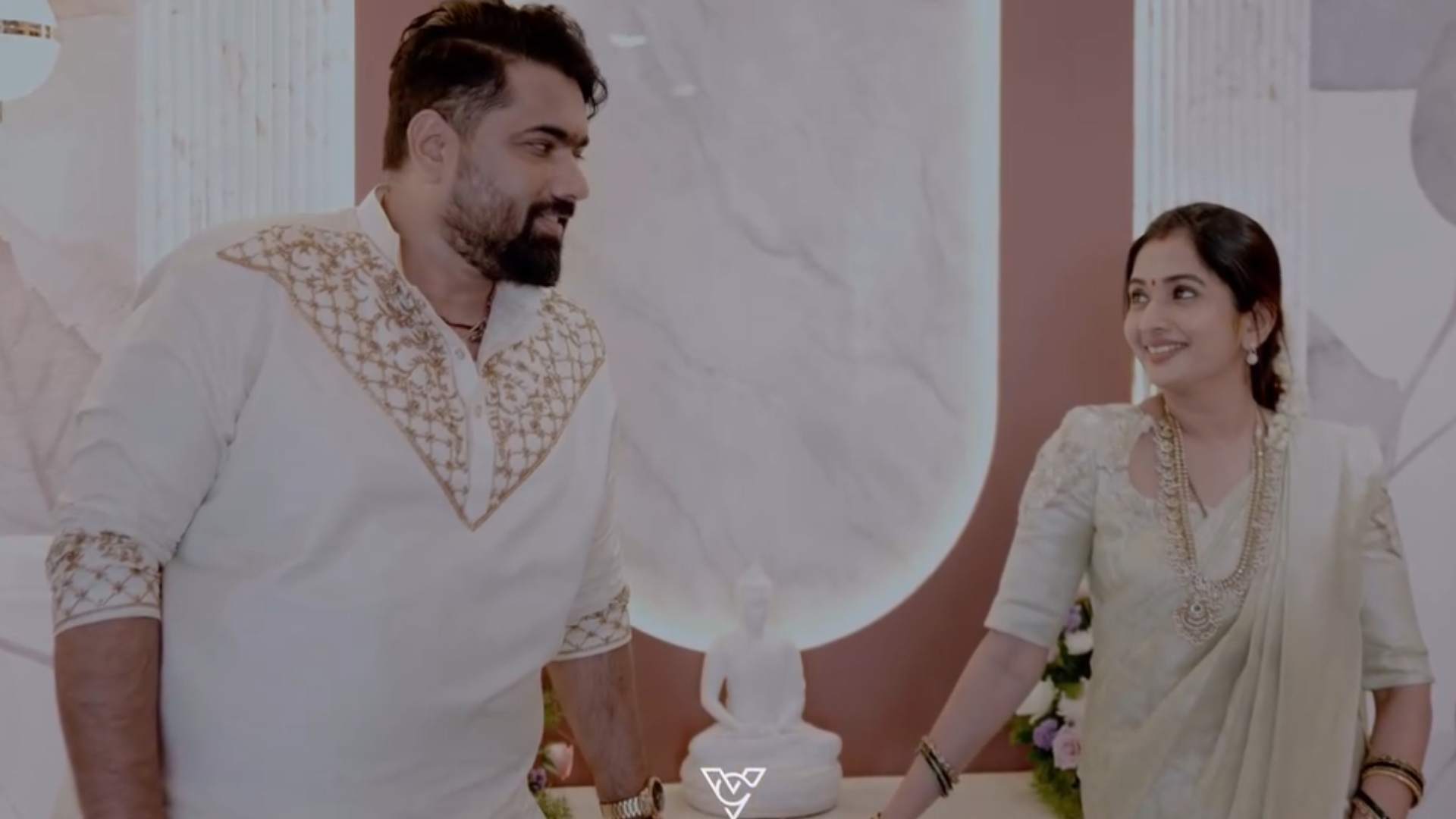 ತರುಣ್ ಸುಧೀರ್, ಸೋನಲ್‌ ಮೊಂತೆರೋ ದಂಪತಿ 