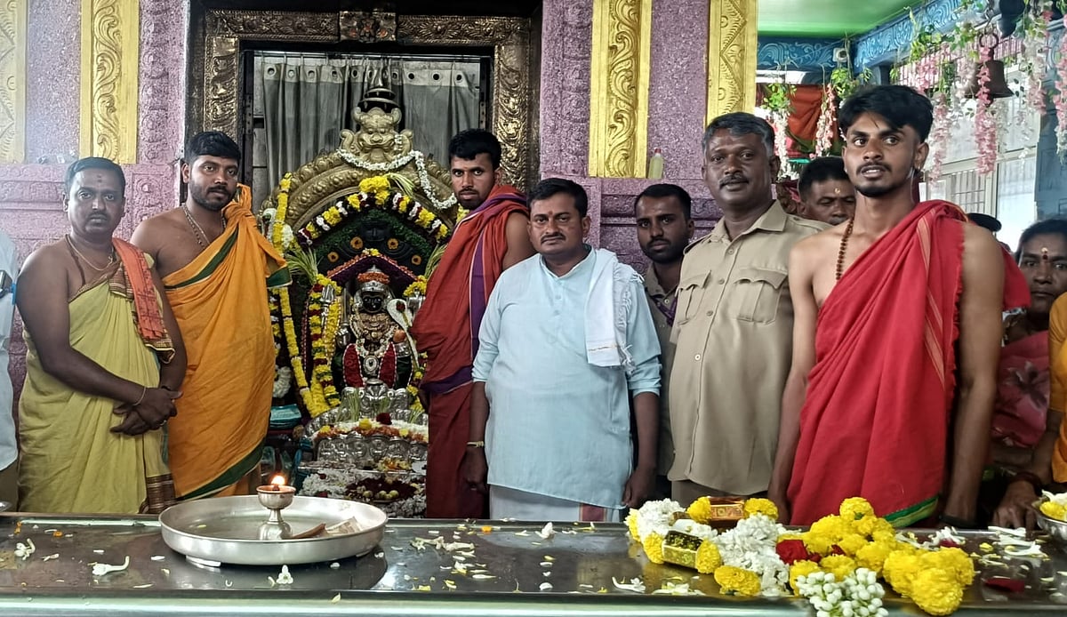 ಚಿಕ್ಕದೇವಮ್ಮ ಬೆಟ್ಟದಲ್ಲಿ ವಿಶೇಷ ಪೂಜೆ