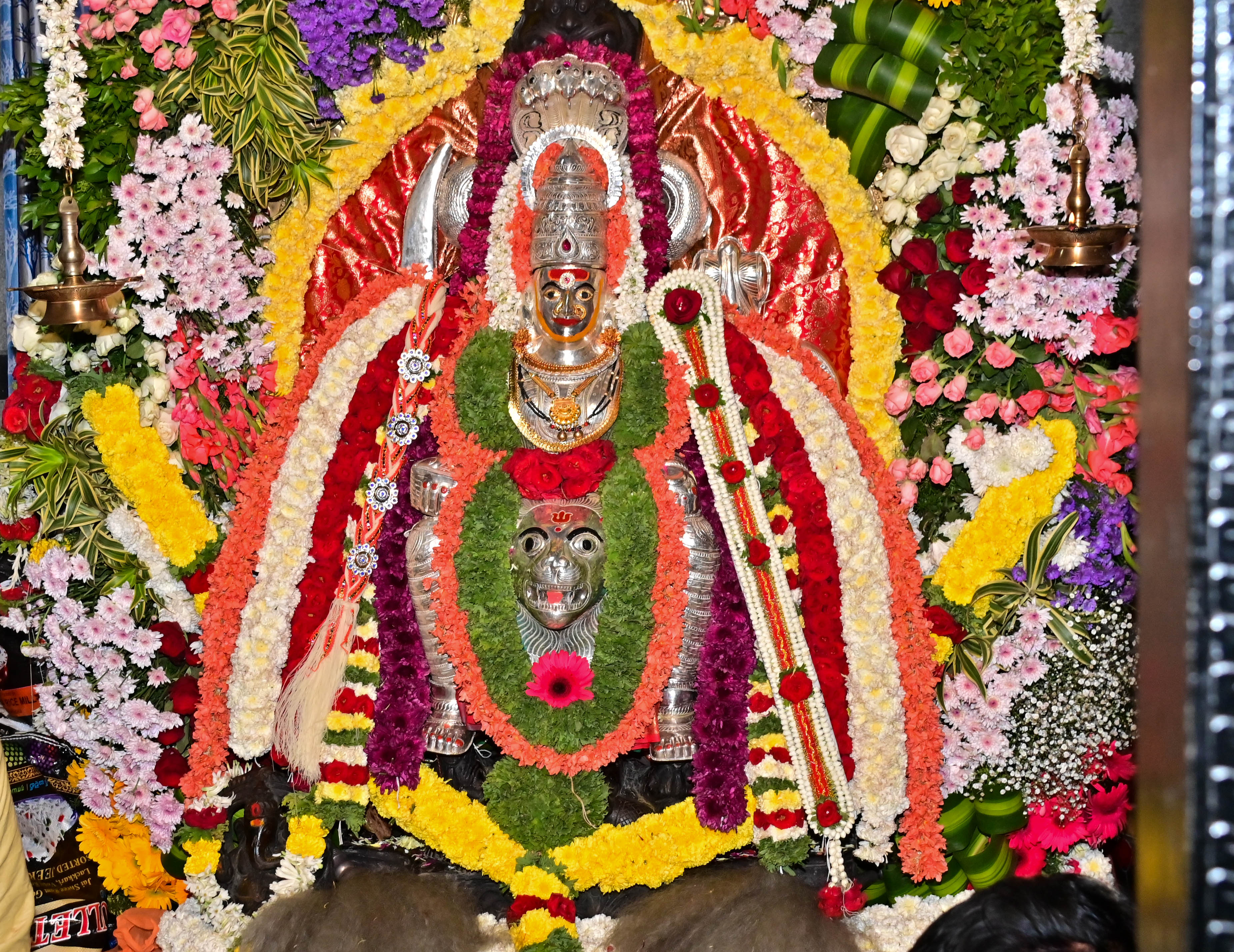 ರಥೋತ್ಸವ ಅಂಗವಾಗಿ ವಿಶೇಷ ಅಲಂಕಾರದಲ್ಲಿ ಬನಶಂಕರಿ ದೇವಿ 