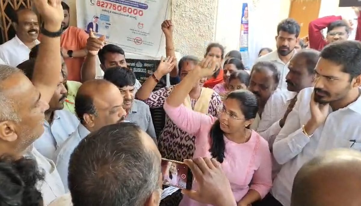 ದಾಸನಪುರ ಪಂಚಾಯಿತಿಗೆ ಬೀಗ ಹಾಕಿ ಪ್ರತಿಭಟನೆ