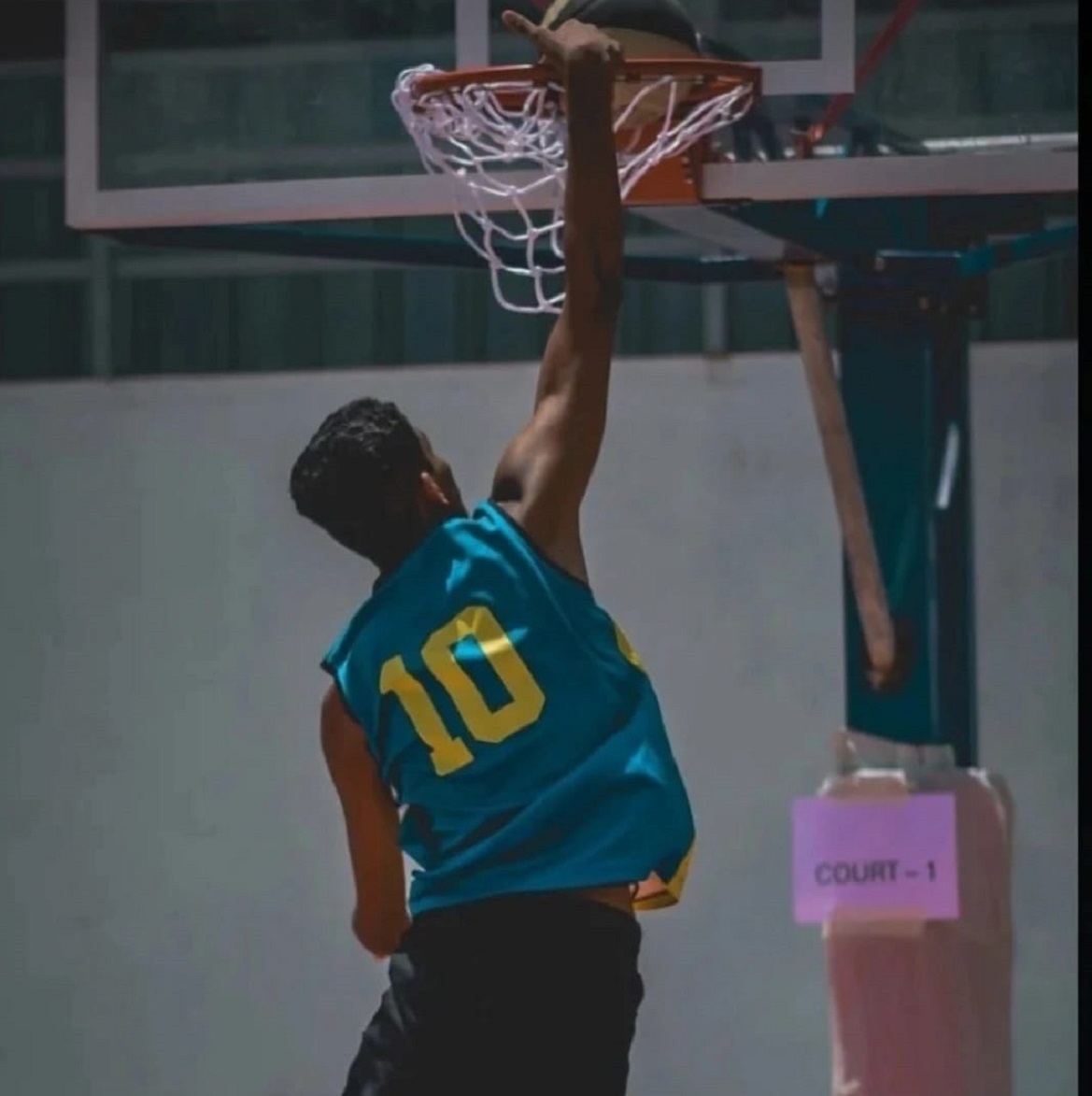 ಬ್ಯಾಸ್ಕೆಟ್‌ಬಾಲ್‌ ಕೌಶಲ ಪ‍್ರದರ್ಶನ