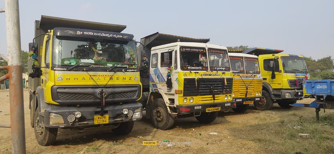 ಬಾಗಲಕೋಟೆ | ಅಕ್ರಮ ಮರಳು ಅಡ್ಡೆ: ಟಿಪ್ಪರ್ ಜಪ್ತಿ