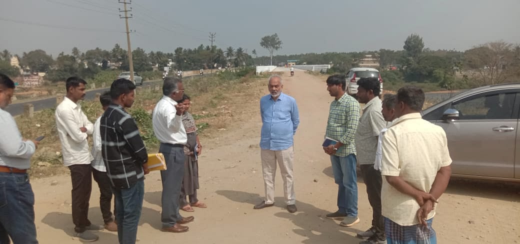 ಕೊಣನೂರು: ನನೆಗುದಿಗೆ ಬಿದ್ದಿರುವ ಕಾಮಗಾರಿ ಪೂರ್ಣಗೊಳಿಸಲು ಶಾಸಕ ಎ.ಮಂಜು ಸೂಚನೆ 