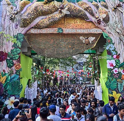 ಈ ಬಾರಿಯ ಚಿತ್ರಸಂತೆಯನ್ನು ‘ಪರಿಸರ’ಕ್ಕೆ ಸಮರ್ಪಣೆ ಮಾಡಲಾಗಿದೆ.