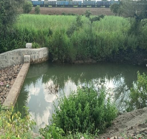 ಹುಣಸಿಹಡಗಿಲ್‌ ಗ್ರಾಮದ ರೈತ ನಿಂಗಣ್ಣ ಸಿದ್ದಪ್ಪ ಅವರ ಜಮೀನಿನಲ್ಲಿ ನಿರ್ಮಿಸಿರುವ ಚೆಕ್‌ ಡ್ಯಾಂ