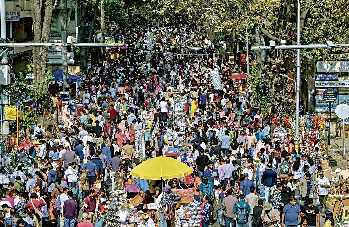 ಚಿತ್ರಸಂತೆ.. ಕಲಾಕೃತಿಗಳ ಸಂಗಮ, ಕಲಾಸಕ್ತರಿಗೆ ರಸದೌತಣ