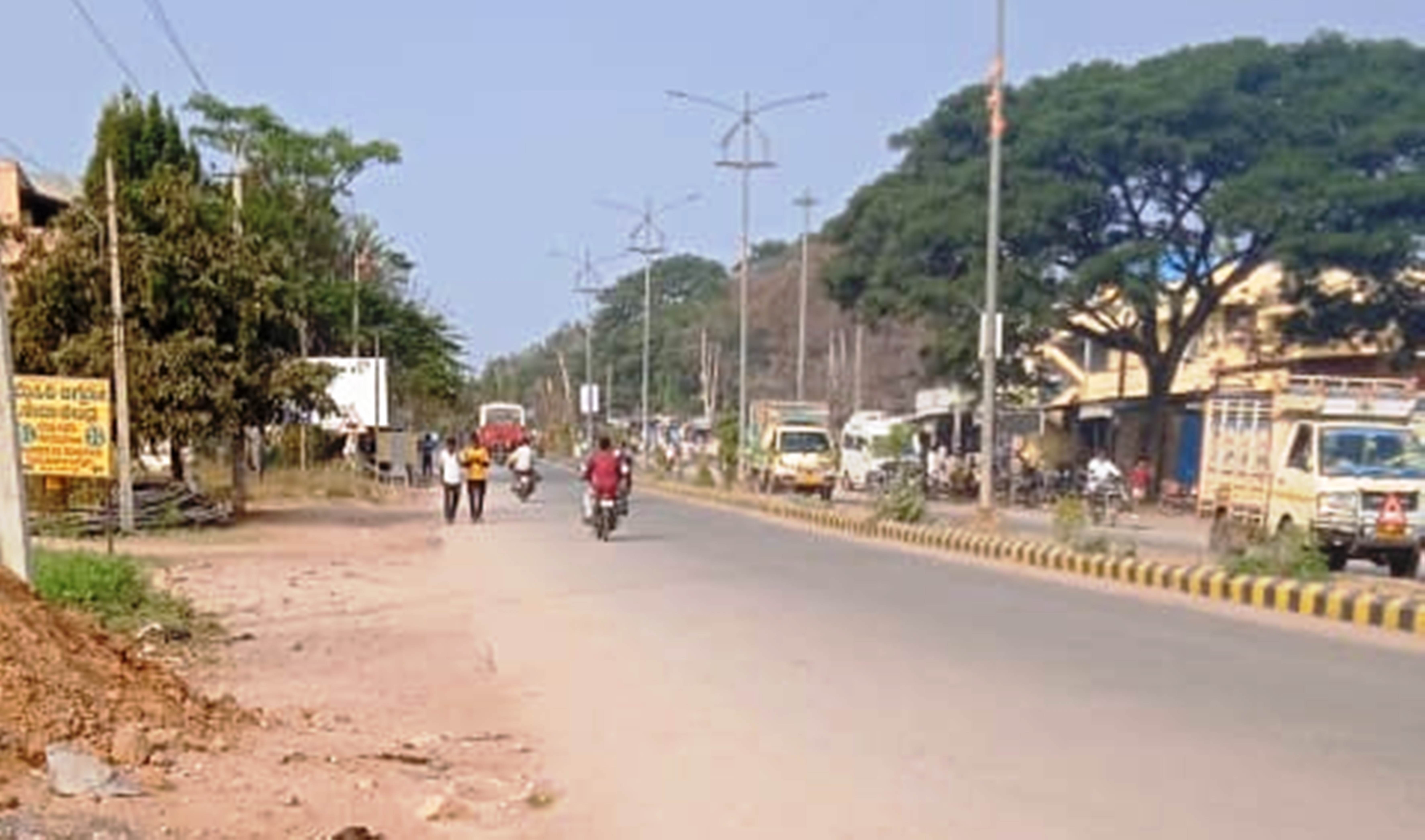 ಉದ್ಯಾನ ಜಾಗ ಒತ್ತುವರಿಯಾಗಿ ಕಟ್ಟಡಗಳು ನಿರ್ಮಾಣಗೊಂಡಿರುವುದು