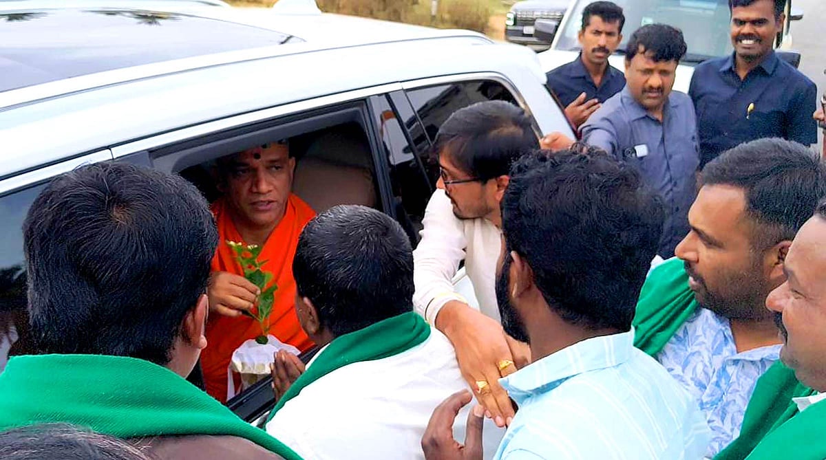 ಶಿಡ್ಲಘಟ್ಟ: ಕೈಗಾರಿಕೆ ಸ್ಥಾಪನೆಗೆ ಅಧಿಸೂಚನೆ ಹೊರಡಿಸಲು ಒತ್ತಡ ಹೇರುವಂತೆ ಮನವಿ