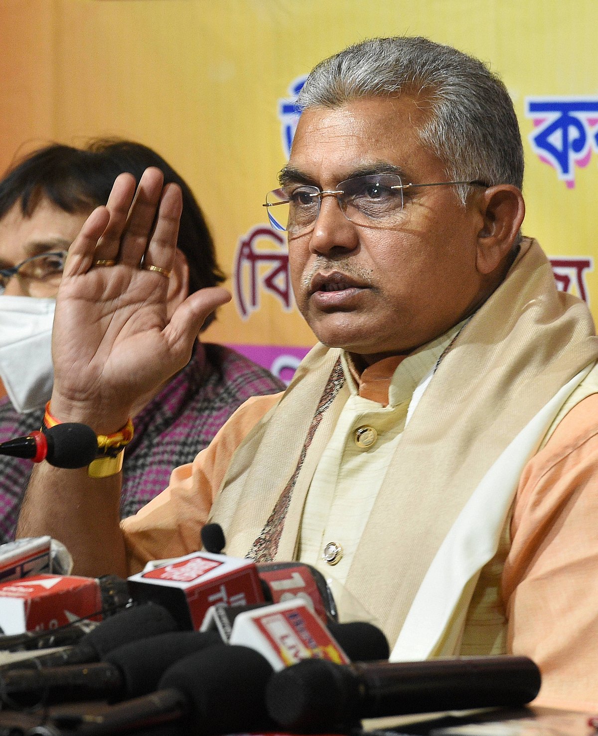 ಐಪಿಎಲ್‌ನಲ್ಲಿ ಬಾಂಗ್ಲಾದೇಶಿಗರಿಗೆ ಅವಕಾಶ ಬೇಡ: ದಿಲೀಪ್ ಘೋಷ್