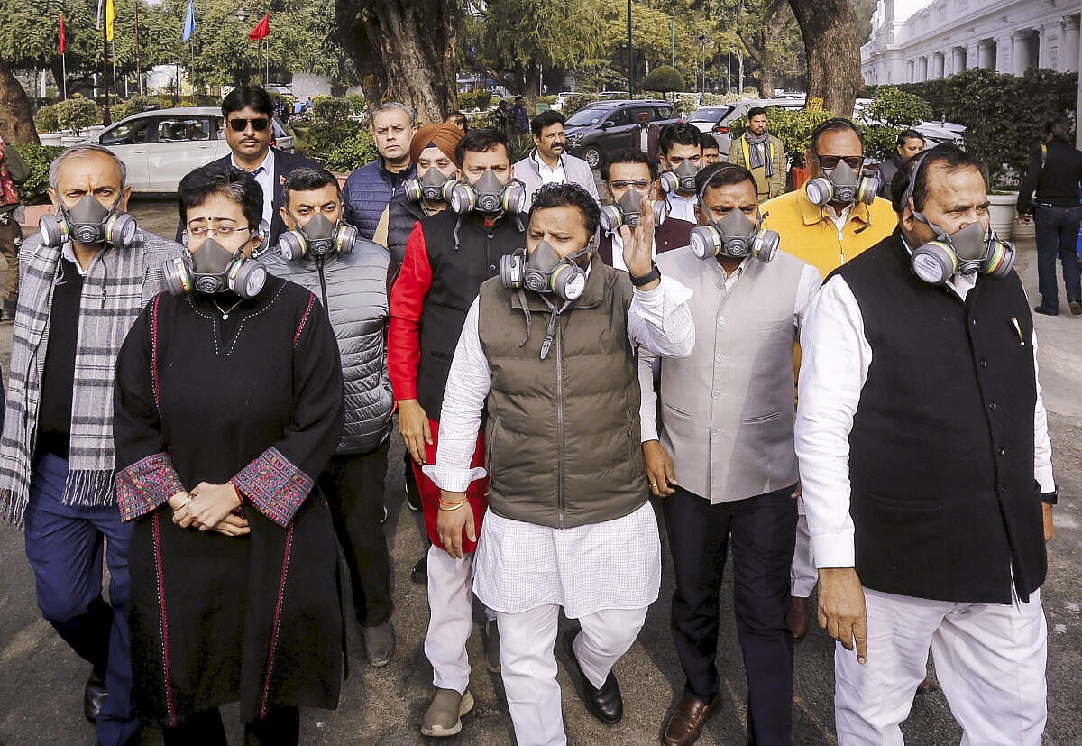 ದೆಹಲಿ ಲೆಫ್ಟಿನೆಂಟ್‌ ಗವರ್ನರ್‌ ಭಾಷಣಕ್ಕೆ ಅಡ್ಡಿ: ನಾಲ್ವರು ಎಎಪಿ ಶಾಸಕರ ಅಮಾನತು