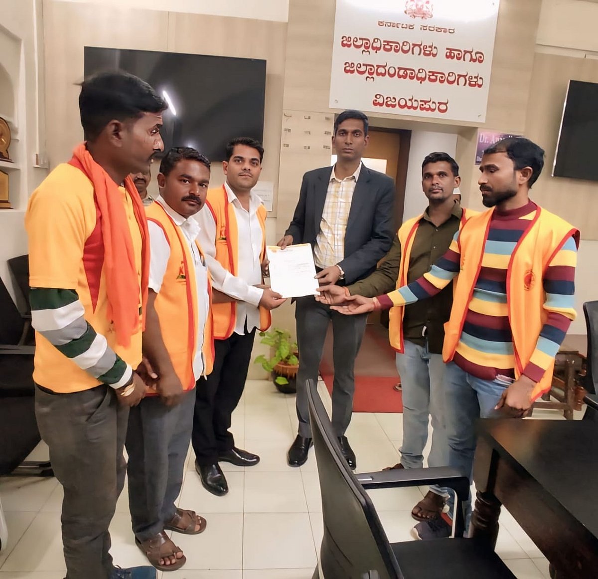 ವಿಜಯಪುರ: ಸರ್ಕಾರಿ ವೈದ್ಯಕೀಯ ಕಾಲೇಜು ಹೋರಾಟಗಾರರ ಬಿಡುಗಡೆಗೆ ಕೆಆರ್‌ಎಸ್ ಆಗ್ರಹ 