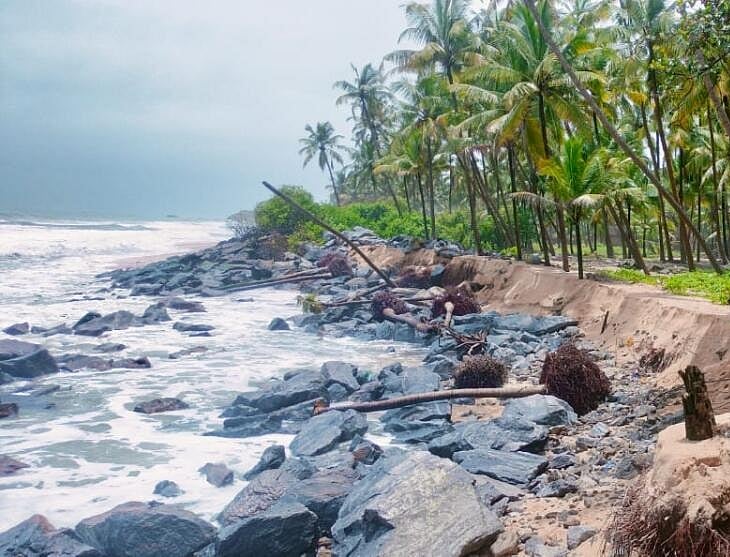 ಕಡಲ್ಕೊರೆತ|ಅನುದಾನ ವ್ಯಯವಾದರೂ ಸಮಸ್ಯೆಗೆ ಸಿಗದ ಮುಕ್ತಿ:ಶಾಶ್ವತ ಪರಿಹಾರ ನಿರೀಕ್ಷೆ