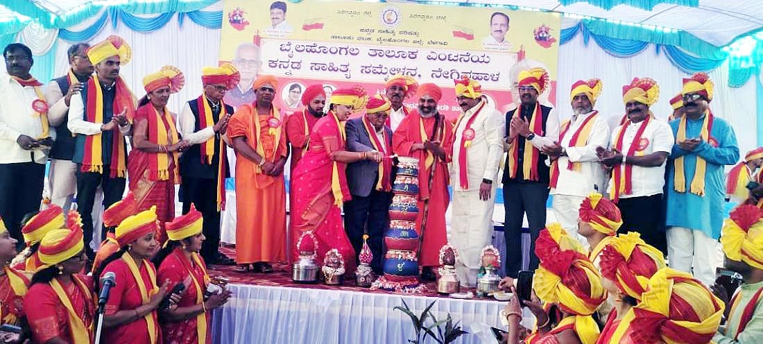 ಕನ್ನಡ ಭಾಷೆ ನಿತ್ಯ ಬಳಸಿದರೆ ಮಾತ್ರ ಉಳಿವು: ಚಂದ್ರಶೇಖರ ಕಂಬಾರ 