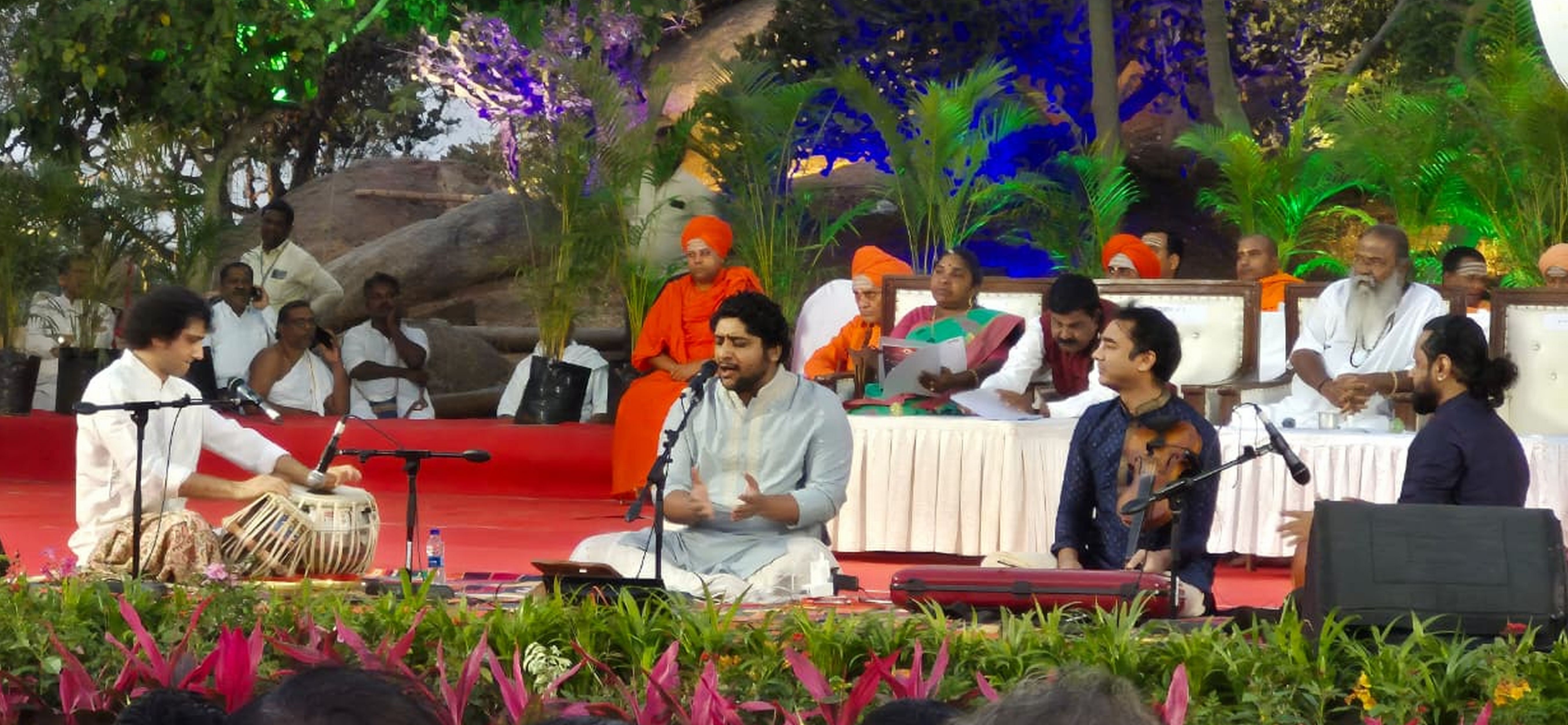 ಕಲಾವಿದರಿಂದ ಸಂಗೀತ ಜುಗಲ್‌ಬಂದಿಯ ನೋಟ