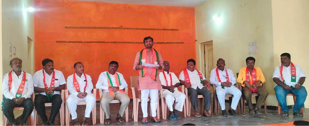 ಪಕ್ಷ ಸಂಘಟನೆಗೆ ಕಾರ್ಯಕರ್ತರು ಸನ್ನದ್ಧರಾಗಿ: ಶಾಸಕ ಲಮಾಣಿ