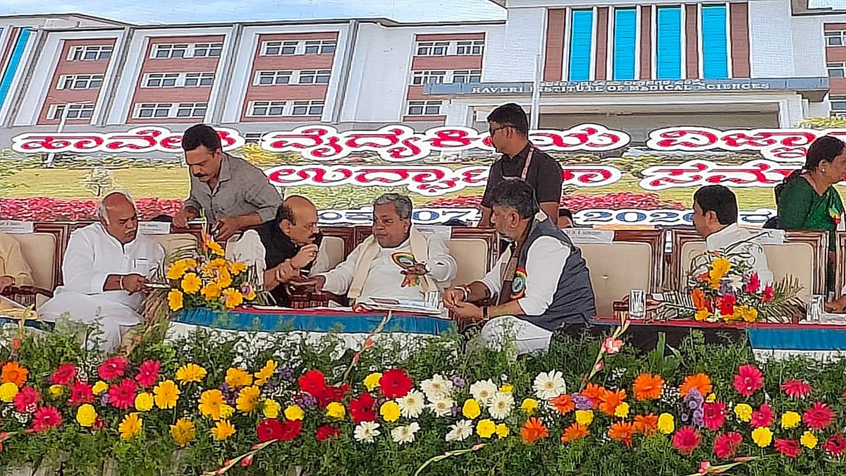 ಹಿಮ್ಸ್ ನೀಡಿದ್ದಕ್ಕೆ‌ ಧನ್ಯವಾದ; ಸೂಪರ್ ಸ್ಪೆಷಾಲಿಟಿ ಆಸ್ಪತ್ರೆ ಕೊಡಿ: ಬೊಮ್ಮಾಯಿ