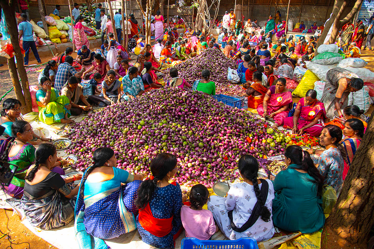 ಗವಿಮಠ ಜಾತ್ರೆ: 100 ಕ್ವಿಂಟಲ್‌ ಅಕ್ಕಿ, 10 ಕ್ವಿಂಟಲ್‌ ಸಿಹಿ ತಿನಿಸು ಖಾಲಿ