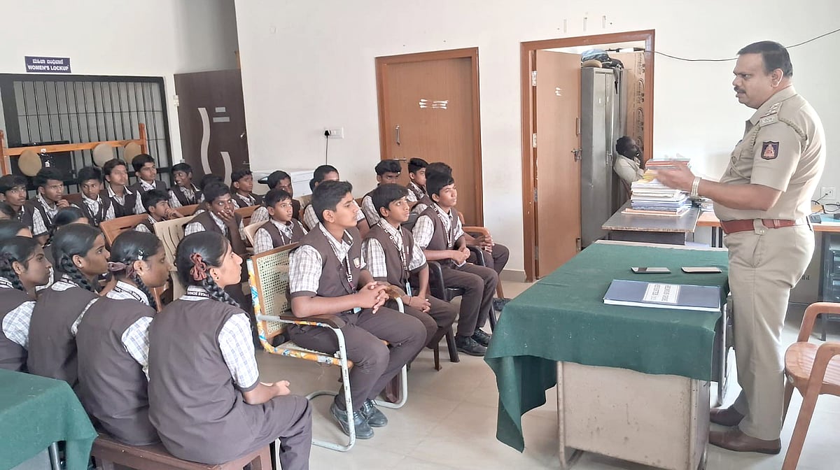 ತೆರೆದ ಮನೆ ಕಾರ್ಯಕ್ರಮ; ಬಾಲ್ಯದಿಂದಲೇ ಕಾನೂನಿನ ಪಾಠ ಅಗತ್ಯ: ಸಿಪಿಐ ಬಸವರಾಜು