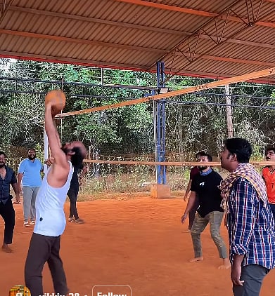 ರಾಜ್. ಬಿ. ಶೆಟ್ಟಿ: ನಟನೆಗೂ ಸೈ, ವಾಲಿಬಾಲ್ ಆಟಕ್ಕೂ ಸೈ 