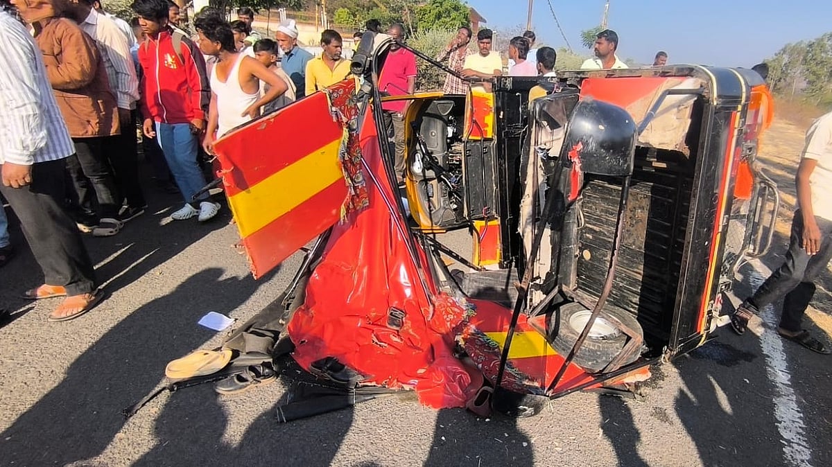 ಕಾಳಗಿ | ಟಂಟಂ ವಾಹನ ಪಲ್ಟಿ: ಏಳು ಬಾಲಕಿಯರು ಸೇರಿ 8 ಜನರಿಗೆ ಗಾಯ