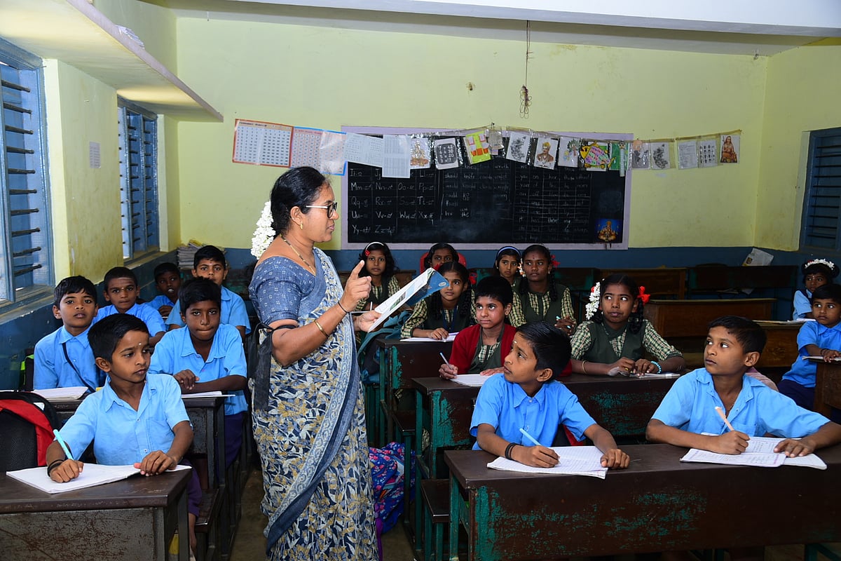 ಹಾವೇರಿ | ಟಿಇಟಿ ರದ್ಧತಿಗೆ ಆಗ್ರಹ: ಕೈಗೆ ಕಪ್ಪು ಪಟ್ಟಿ ಧರಿಸಿ ಪಾಠ