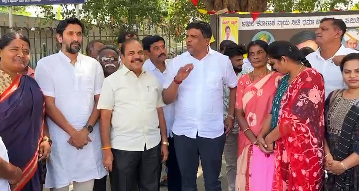 ಮಂಡ್ಯ| ₹2 ಕೋಟಿ ವೆಚ್ಚದಲ್ಲಿ 26 ಅಡಿ ಎತ್ತರದ ಕೆಂಪೇಗೌಡ ಪ್ರತಿಮೆ ನಿರ್ಮಾಣ: ಶಾಸಕ