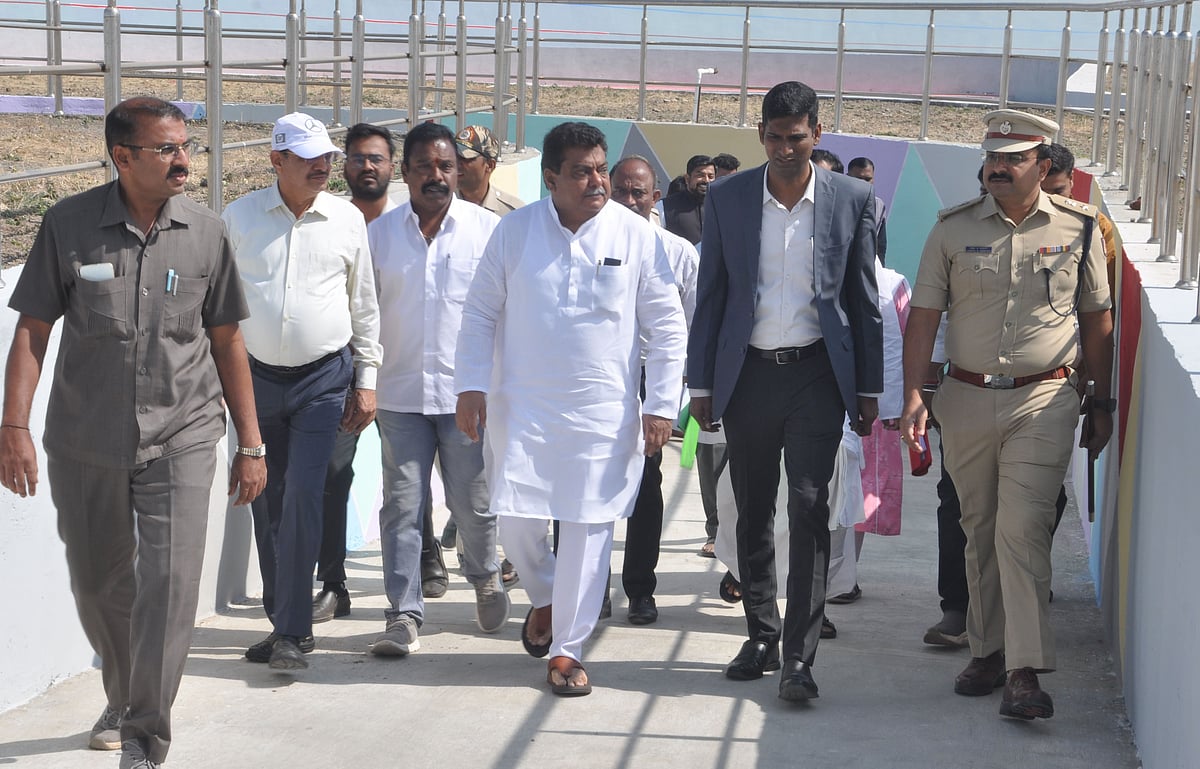 ವಿಜಯಪುರಕ್ಕೆ ಸಿಎಂ, ಡಿಸಿಎಂ ಇಂದು: ಸಿದ್ದತೆ ಪರಿಶೀಲಿಸಿದ ಸಚಿವ ಎಂ.ಬಿ.ಪಾಟೀಲ