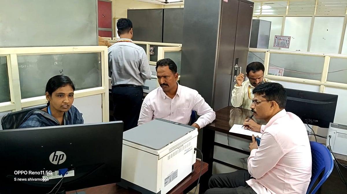 ಮಹಾನಗರ ಪಾಲಿಕೆಯ ಇ–ಸ್ವತ್ತು ದಾಖಲೆ ಮಾಹಿತಿ ಸಂಗ್ರಹ:ಲೋಕಾಯುಕ್ತ ಪೊಲೀಸರ ಪರಿಶೀಲನೆ