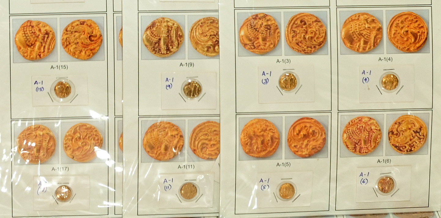 ಗಂಗರ ಆಳ್ವಿಕೆಯಲ್ಲಿ ಚಾಲ್ತಿಯಲ್ಲಿದ್ದ ನಾಣ್ಯಗಳ ಮುಮ್ಮುಖ ಹಾಗೂ ಹಿಮ್ಮುಖದ ನೋಟ