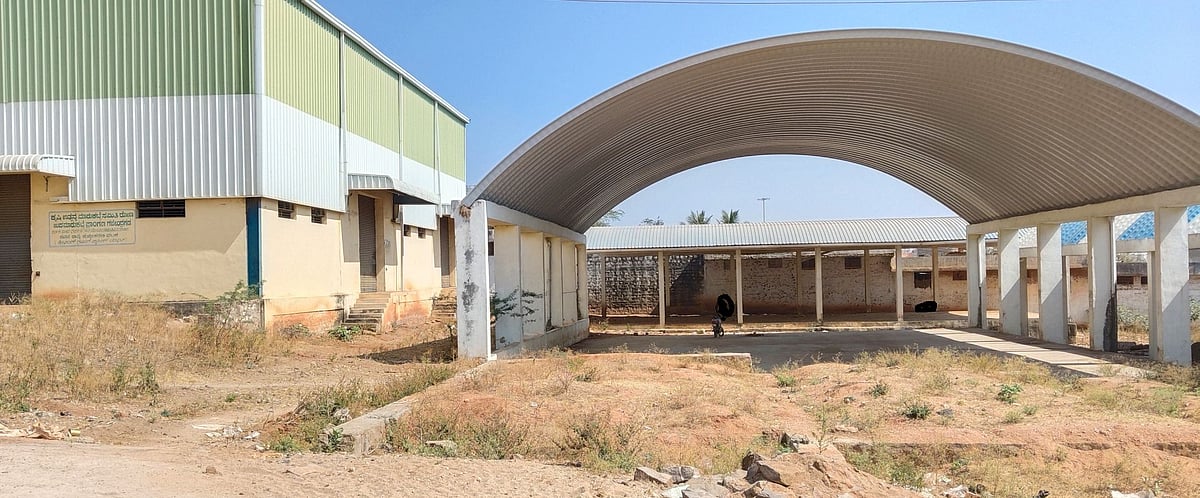 ದನಗಳ ಸಂತೆ ಬಂದ್: ರೈತರಿಗೆ ತೊಂದರೆ