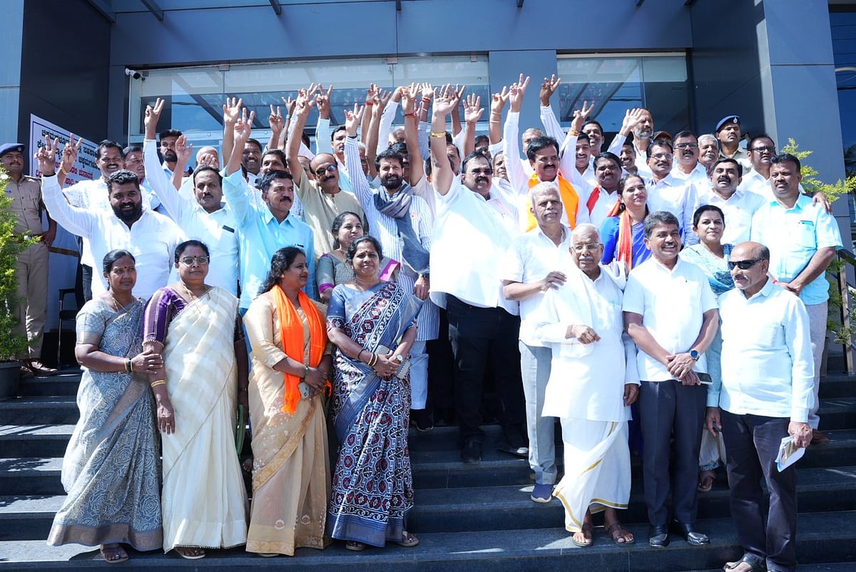 ಡಿಸಿಸಿ ಬ್ಯಾಂಕ್: ಹಾಲಿ, ಮಾಜಿ ಶಾಸಕರು ಸ್ಪರ್ಧೆ