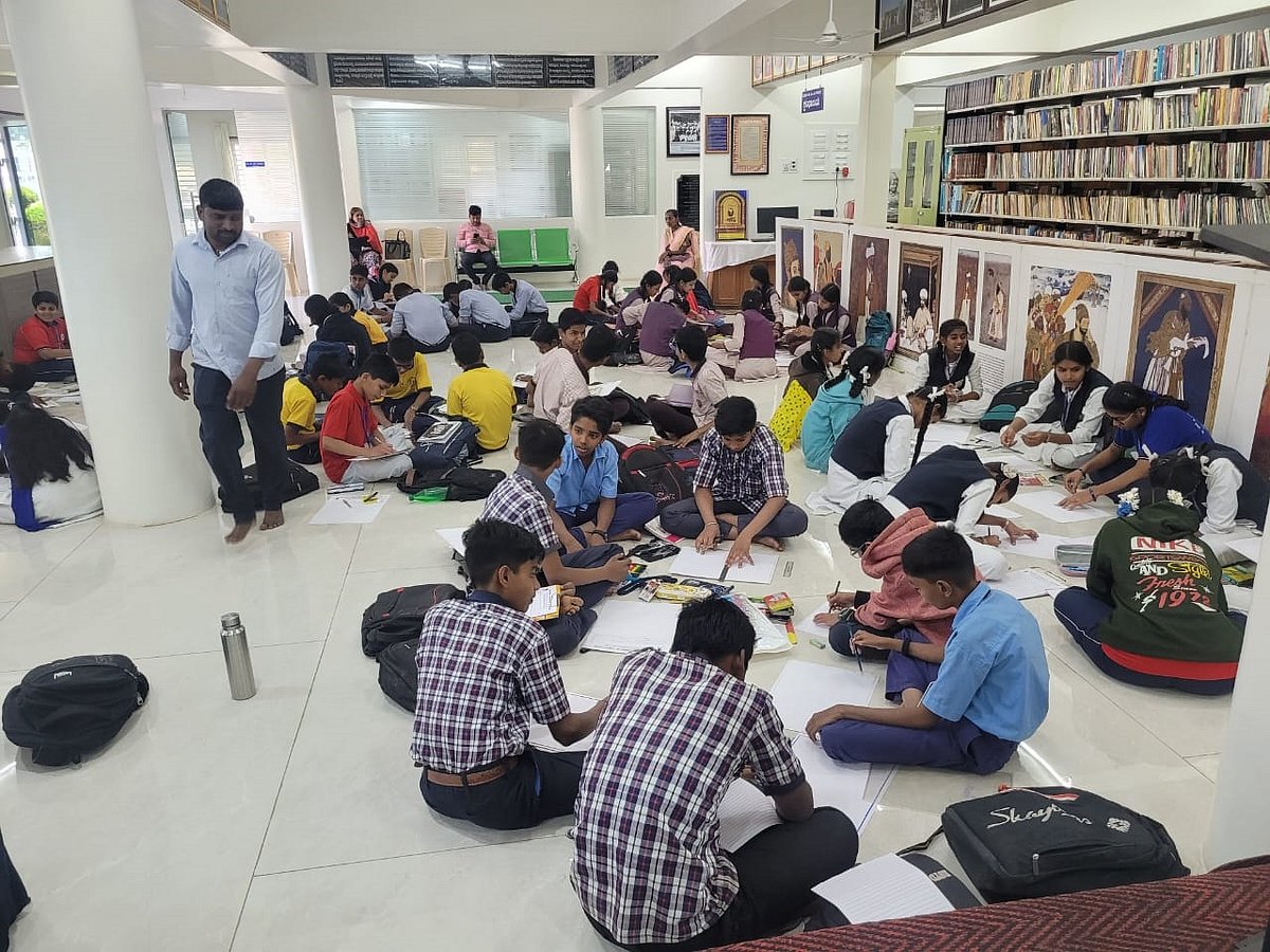 ವಿಜಯಪುರ | ಕಲಾಕೃತಿ ಮರಗಳಿಂದಲೇ ಜೀವನ ಸಂದೇಶ ಸಾರಿದ ಮಕ್ಕಳು