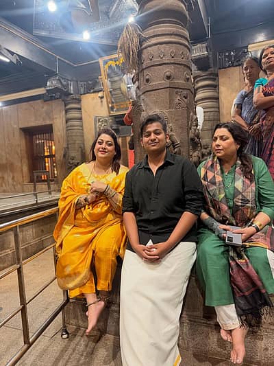 ನಟಿ ರಕ್ಷಿತಾ ಅವರ ಜೊತೆ ಪುತ್ರ ಸೂರ್ಯ,  ಅವರ ತಾಯಿ ಮಮತಾ ಜತೆಯಾಗಿದ್ದಾರೆ.