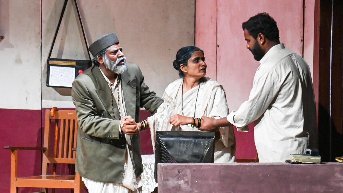 ಕಾಲಚಕ್ರ: ವೃದ್ಧಾಪ್ಯಕ್ಕೆ ಹಿಡಿದ ಕನ್ನಡಿ