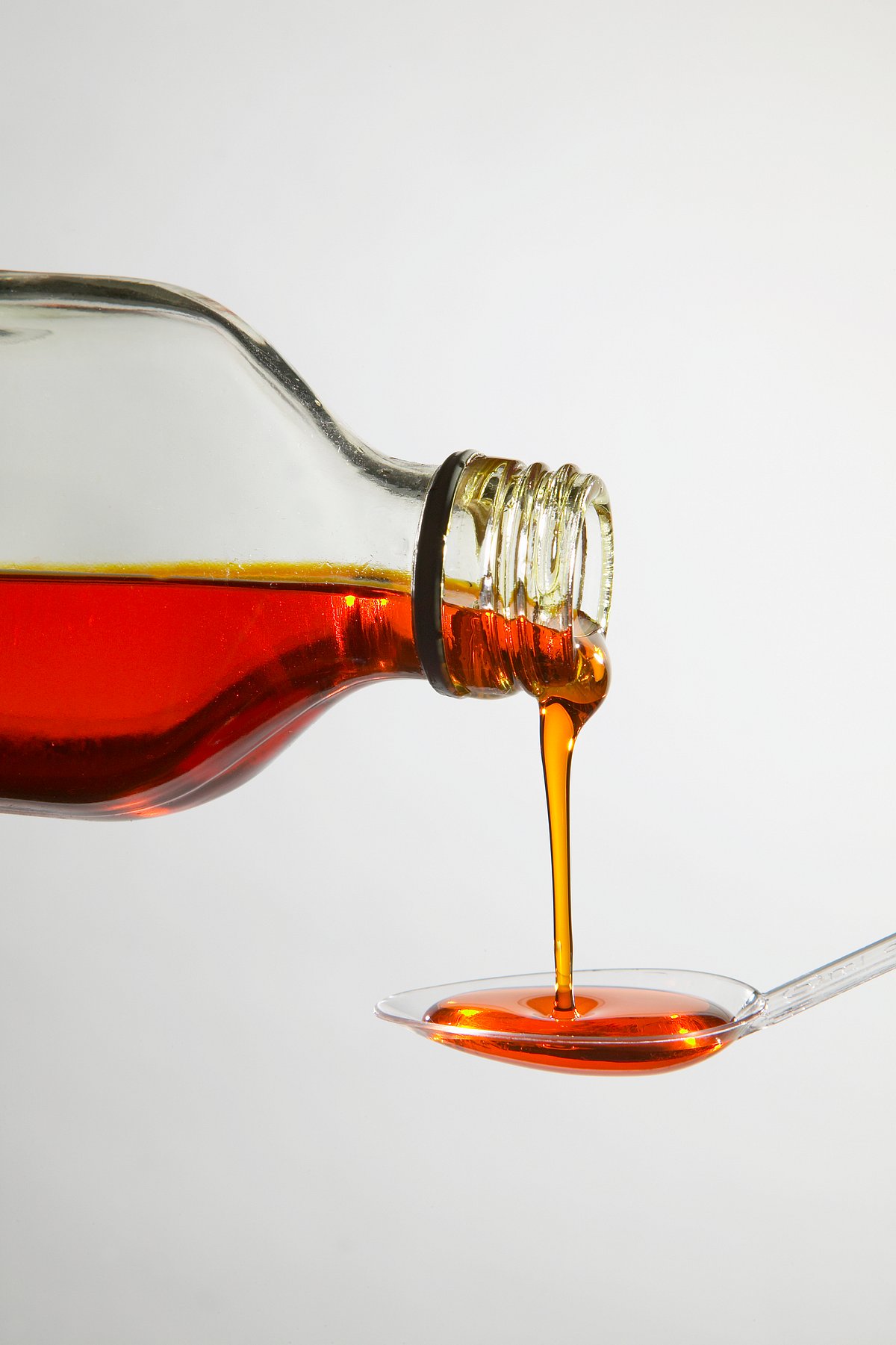 ಅಲರ್ಜಿ, ಜ್ವರಕ್ಕಾಗಿ ಮಕ್ಕಳಿಗೆ ನೀಡುವ ಆಲ್ಮಂಟ್ ಸಿರಪ್ ಬಳಕೆ ನಿಲ್ಲಿಸಲು ಸಲಹೆ!