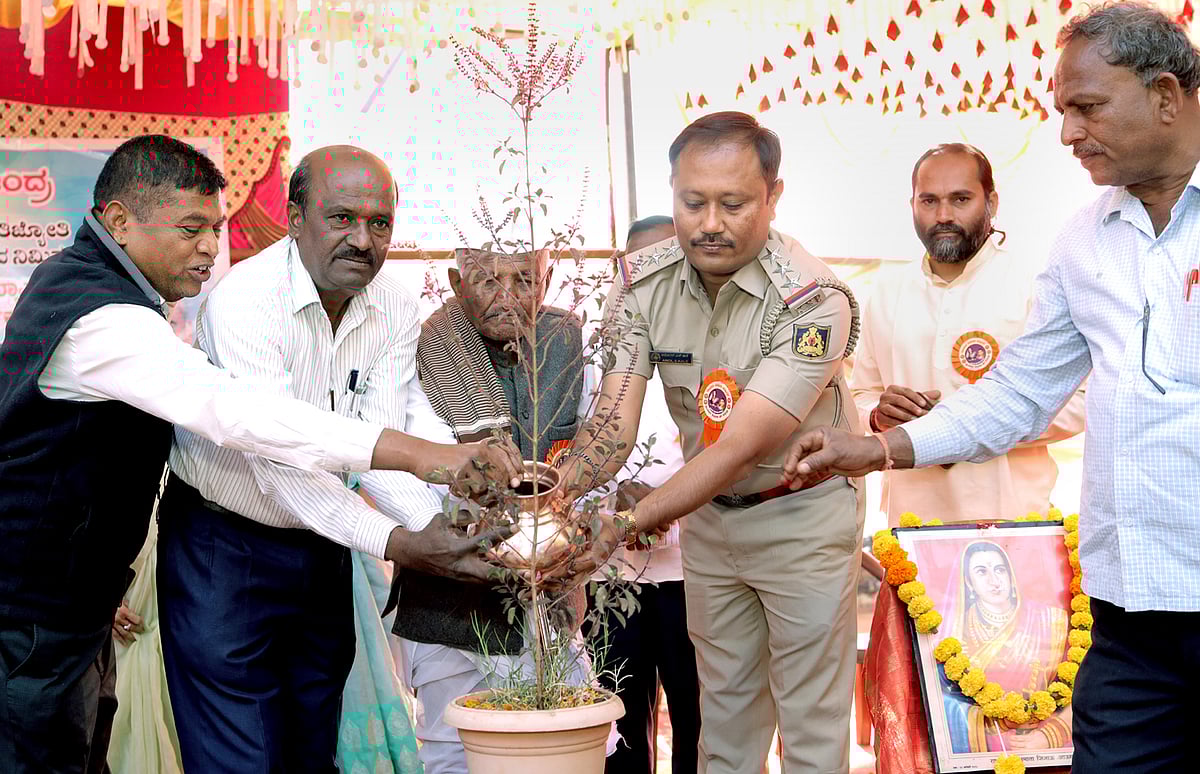 ಬಸವಕಲ್ಯಾಣ: ಸಾಂಪ್ರದಾಯಿಕ ತಿಂಡಿ ತಿನಿಸುಗಳ ಸಹಭೋಜನ, ಆರೋಗ್ಯ ಜಾಗೃತಿ