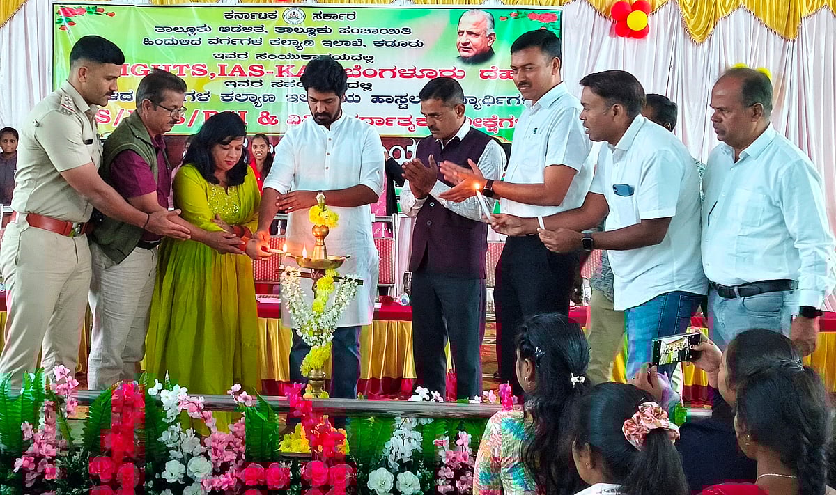 ಶಿಕ್ಷಣ, ಸಾಹಿತ್ಯದ ಓದು ನಿಮ್ಮ ಮೌಲ್ಯ ವೃದ್ಧಿಸುತ್ತದೆ:  ವಿನಯಕುಮಾರ್‌ ಜಿ.ಬಿ. 