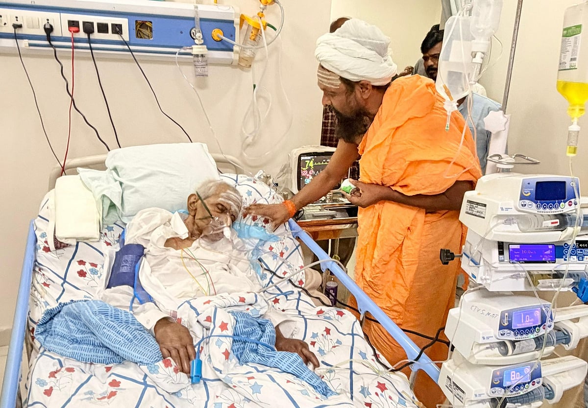 ಮಾಜಿ ಸಚಿವ ಭೀಮಣ್ಣ ಖಂಡ್ರೆ ಆಸ್ಪತ್ರೆಗೆ ದಾಖಲು; ಗಣ್ಯರ ದಂಡು