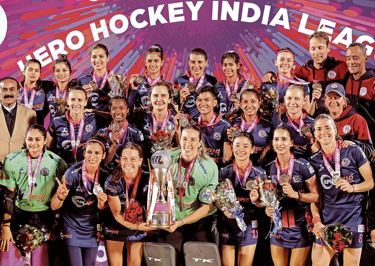 ಎರಡನೇ ಆವೃತ್ತಿಯ ಮಹಿಳಾ ಹಾಕಿ ಇಂಡಿಯಾ ಲೀಗ್‌: ಎಸ್‌ಜಿ ಪೈಪರ್ಸ್‌ ಮುಡಿಗೆ ಕಿರೀಟ