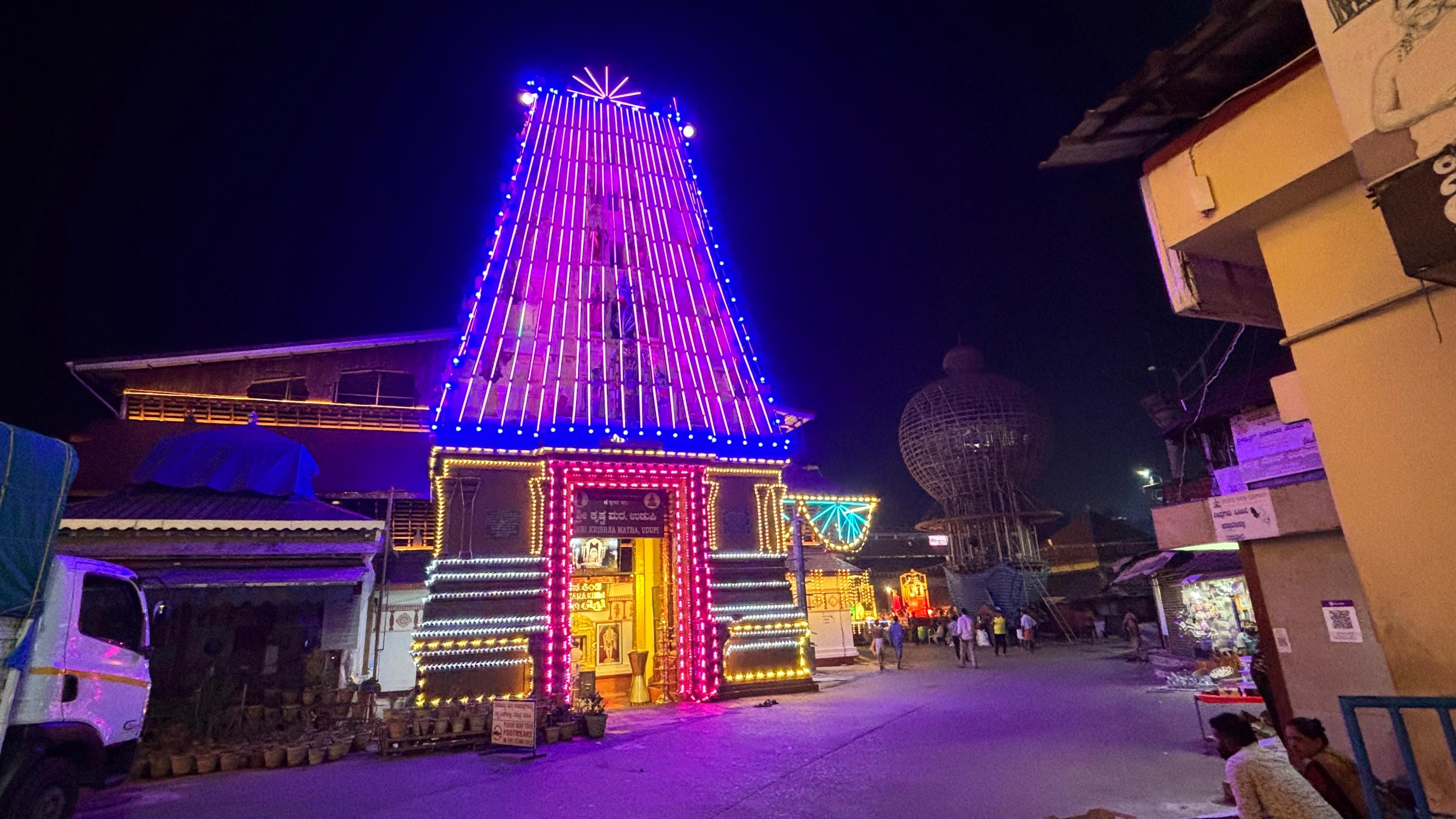 ಕನಕನ ಕಿಂಡಿಗೆ ವಿದ್ಯುತ್‌ ದೀಪಾಲಂಕಾರ