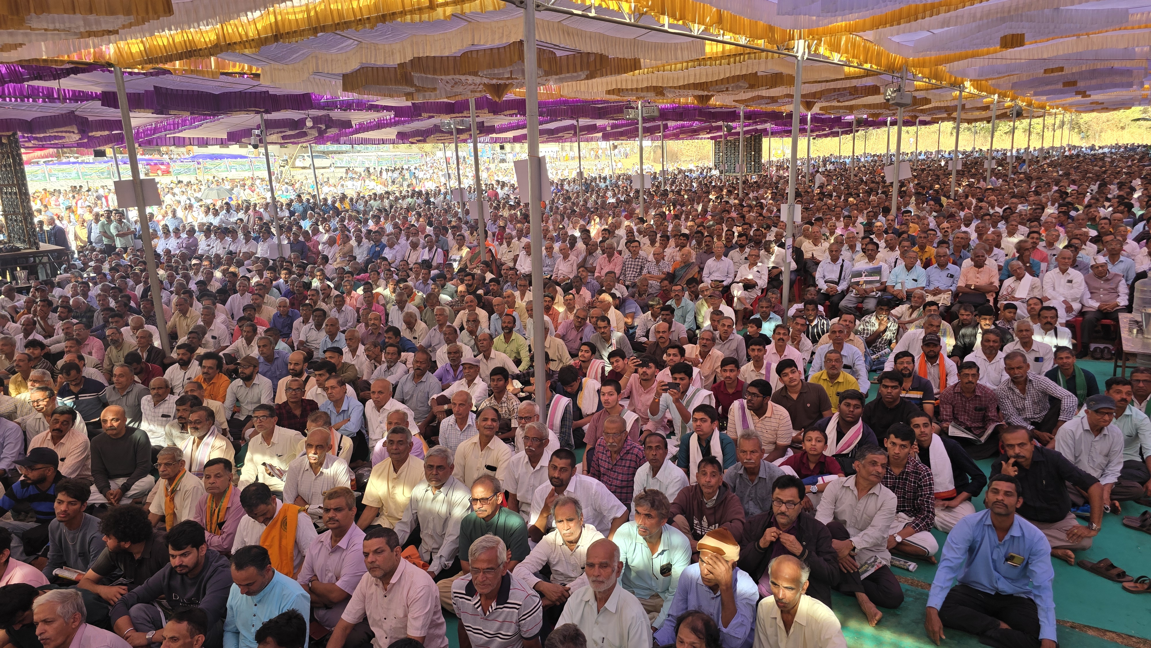 ಶಿರಸಿಯಲ್ಲಿ ನಡೆದ ಜನ ಸಮಾವೇಶದಲ್ಲಿ ಪಾಲ್ಗೊಂಡಿದ್ದ ಪರಿಸರ ಕಾರ್ಯಕರ್ತರು 