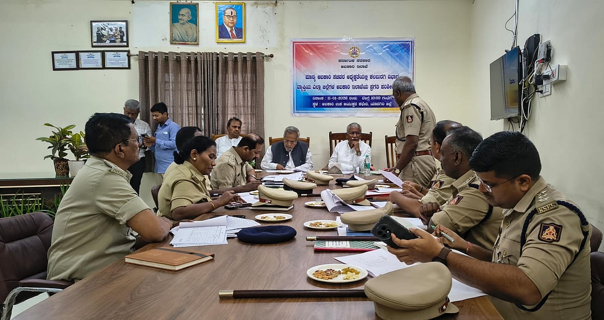 ಯಾದಗಿರಿ | 'ಕಳ್ಳಭಟ್ಟಿ ಮಾರುವವರನ್ನು ಗಡಿಪಾರು ಮಾಡಿ'