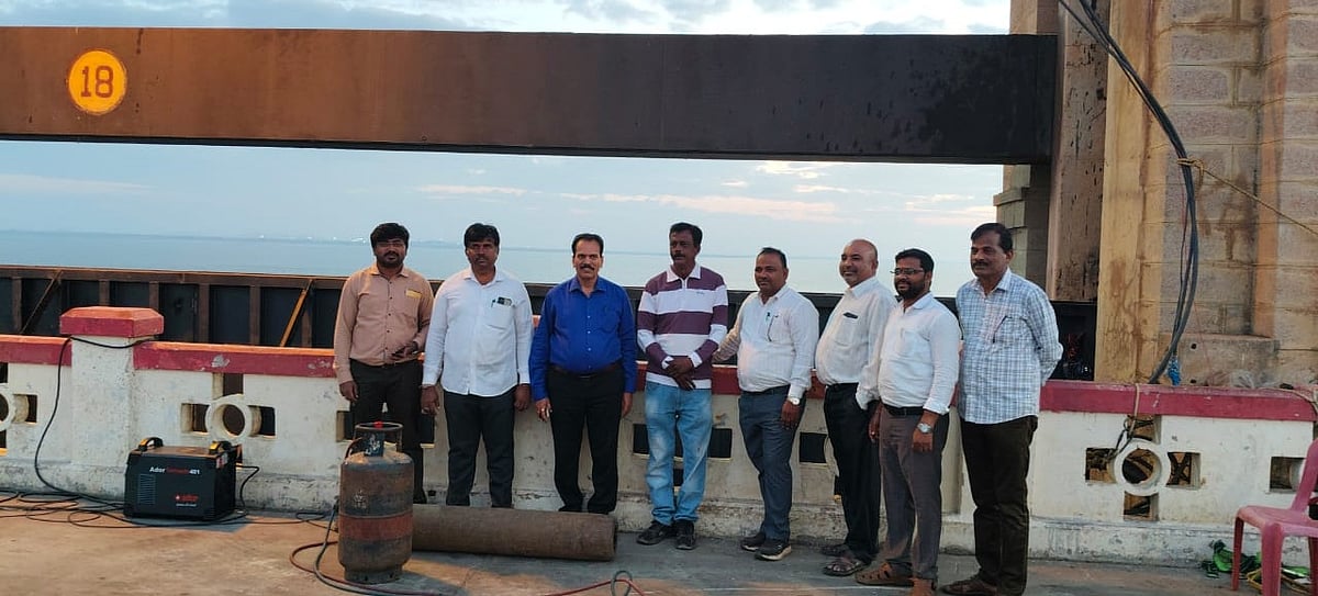 ತುಂಗಭದ್ರಾ ಅಣೆಕಟ್ಟೆಯಲ್ಲಿ ಕಾಮಗಾರಿ ಬಿರುಸು: ಗೇಟ್‌ ಎತ್ತುವ ಪ್ರಯೋಗ ಯಶಸ್ವಿ