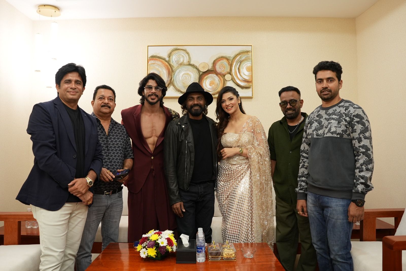 ವೈಲ್ಡ್ ಟೈಗರ್ ಸಫಾರಿ ತಂಡದವರು