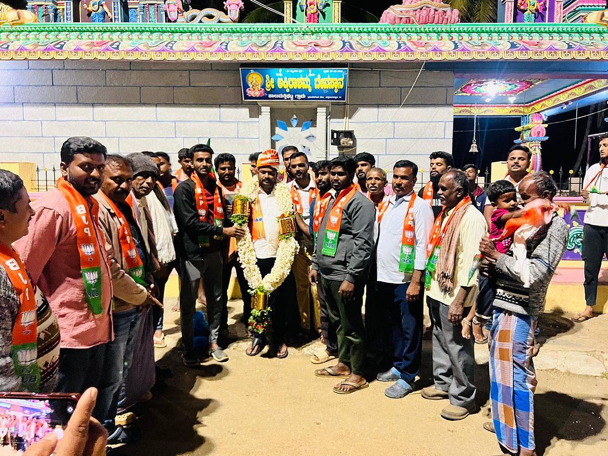 ಹಾಲುಮತಿಘಟ್ಟ : ಕಾಂಗ್ರೆಸ್, ಜೆಡಿಎಸ್ ತೊರೆದ ಕಾರ್ಯಕರ್ತರು ಬಿಜೆಪಿ ಸೇರ್ಪಡೆ