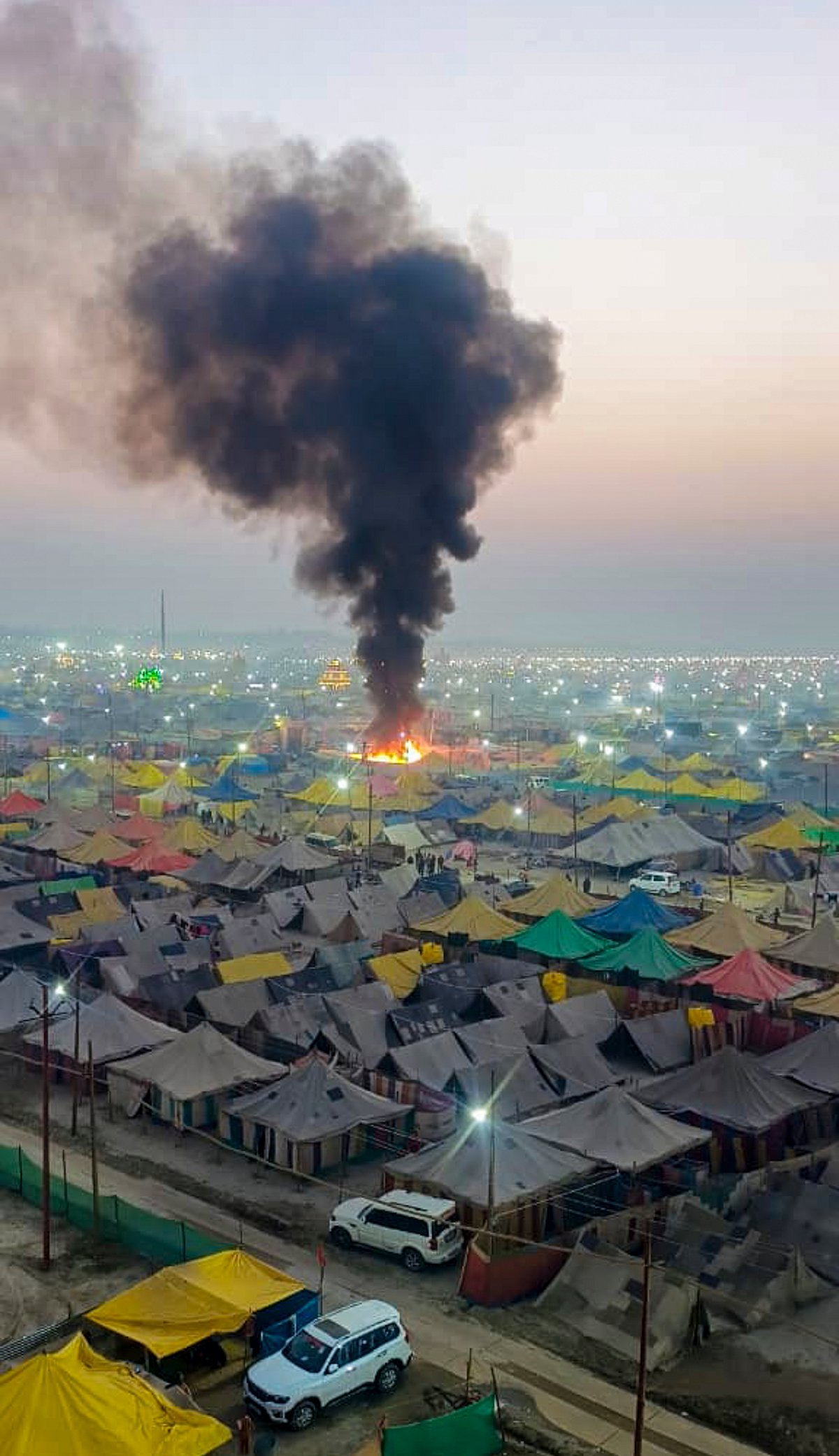 ಪ್ರಯಾಗ್‌ರಾಜ್‌: ಮಾಘ ಮೇಳದಲ್ಲಿ ಅಗ್ನಿ ಆಕಸ್ಮಿಕ 