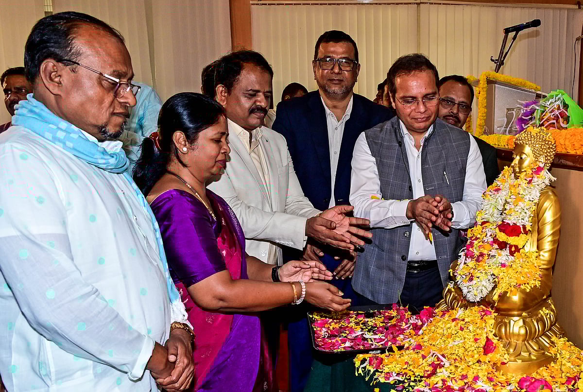 ಶಿಕ್ಷಣದ ಮೂಲಕ ಸಂವಿಧಾನ ರಕ್ಷಣೆ ಸಾಧ್ಯ: ವಿಶ್ವನಾಥ್
