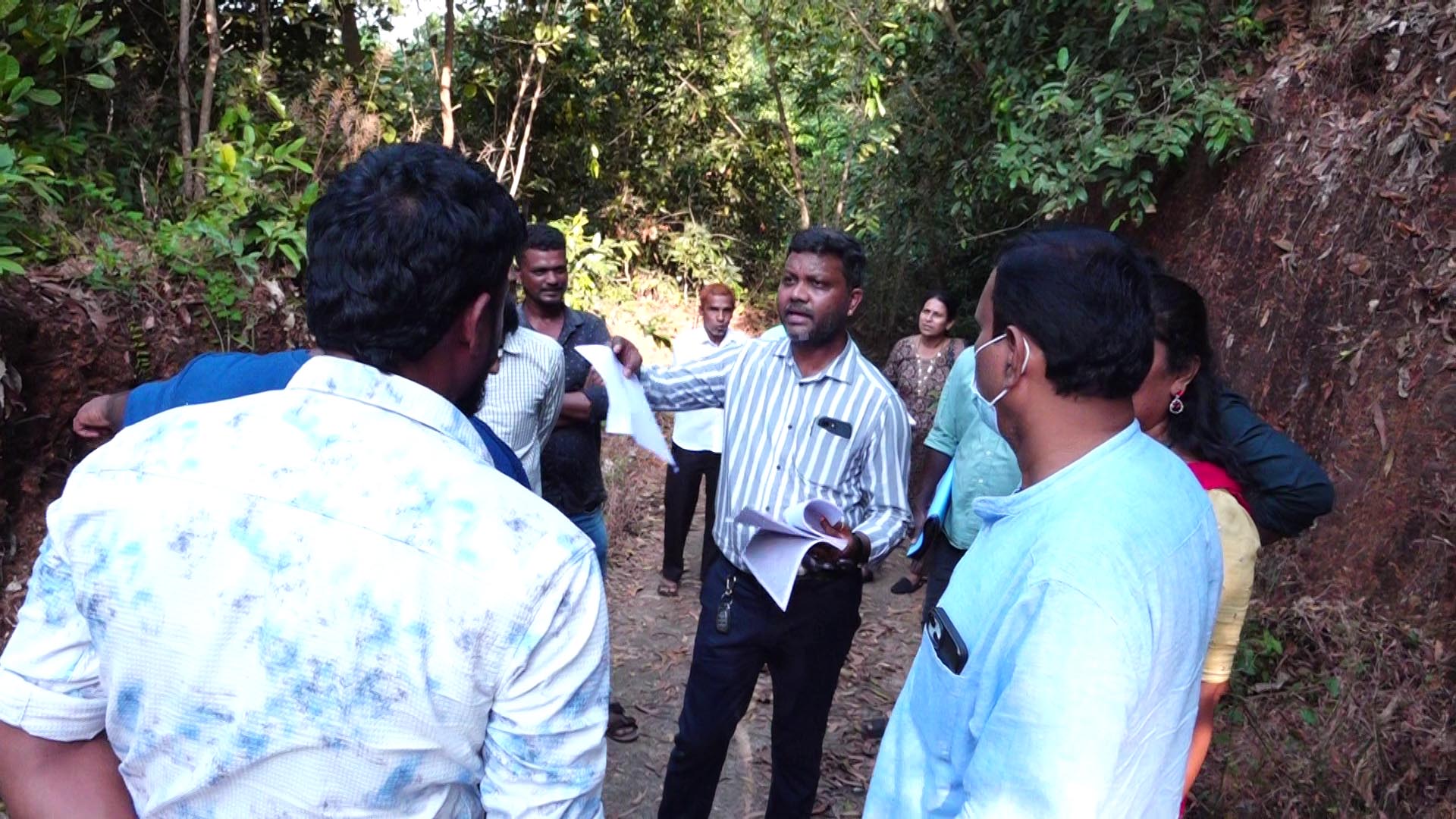 ಮಂಜನಾಡಿಯ ಕೊಪ್ಪಲಕೋಡಿಗೆ ಮಂಗಳವಾರ ಭೇಟಿ ನೀಡಿದ್ದ ತನಿಖಾ ತಂಡ ಮಾಹಿತಿ ಕಲೆಹಾಕಿತು