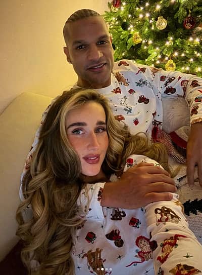 ಗೆಳತಿ ಸೋಫಿ ಶೈನ್ ಜತೆ ಕ್ರಿಕೆಟಿಗ ಶಿಖ‌ರ್ ಧವನ್‌ ಅವರು ಉಂಗುರ ಬದಲಾಯಿಸಿಕೊಂಡು,  ಎರಡನೇ ವಿವಾಹಕ್ಕೆ ಸಜ್ಜಾಗಿದ್ದಾರೆ.