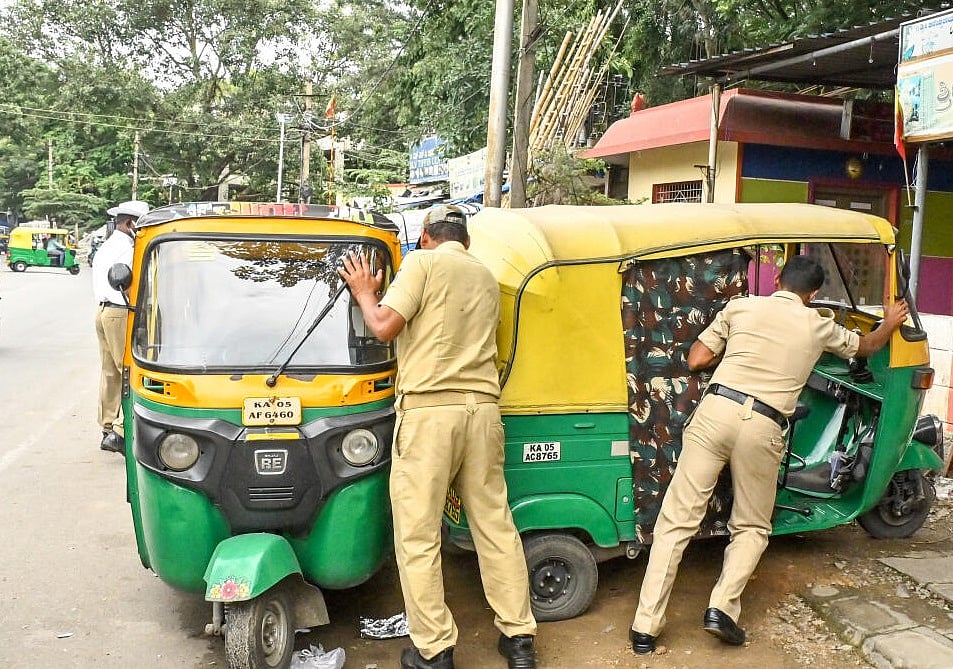 ಬೆಂಗಳೂರು: ಸಿಗ್ನಲ್‌ ಜಂಪ್‌, ಸಂಚಾರಕ್ಕೆ ಅಡ್ಡಿಪಡಿಸಿದರೂ ಎಫ್ಐಆರ್‌